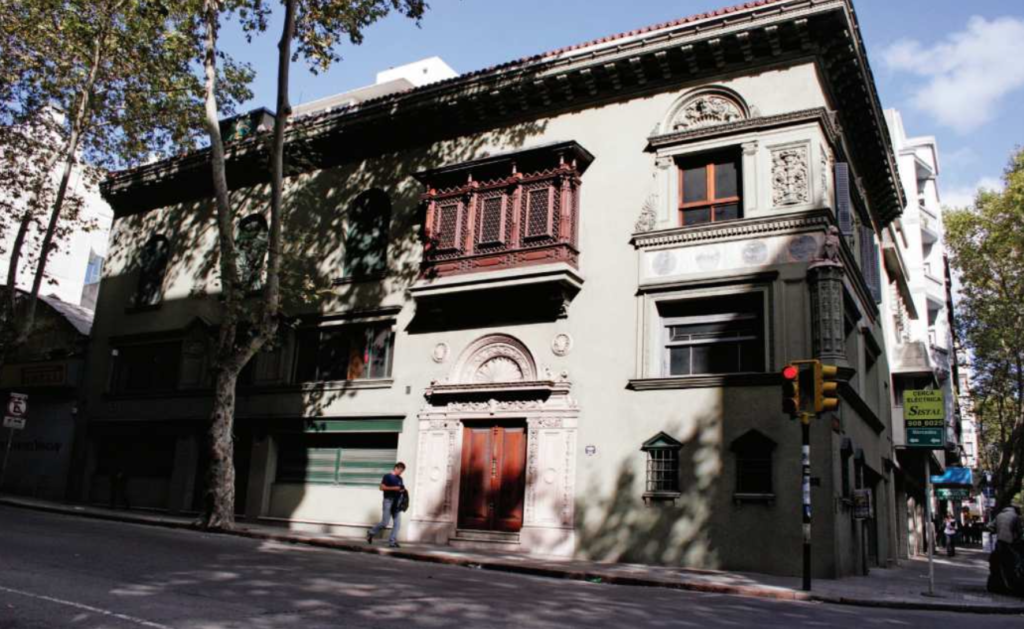 Julio Vilamajó. Casa Pérsico de Mercedes y Yi.