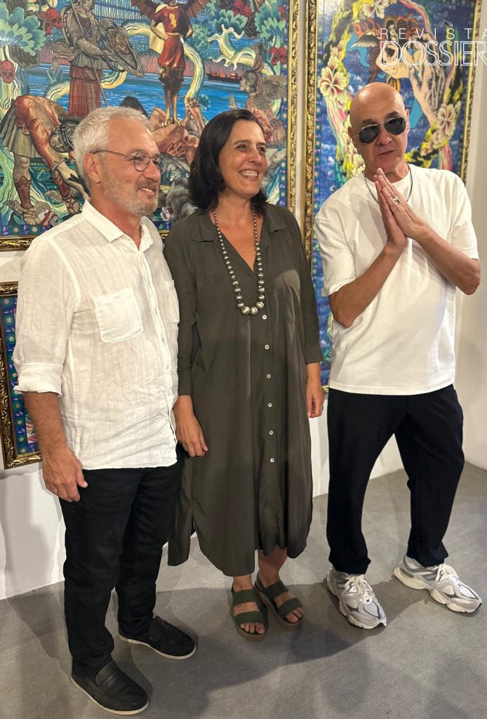 Gustavo Moraes y Pía Susaeta, directores de Zoco, junto al artista Juan Burgos